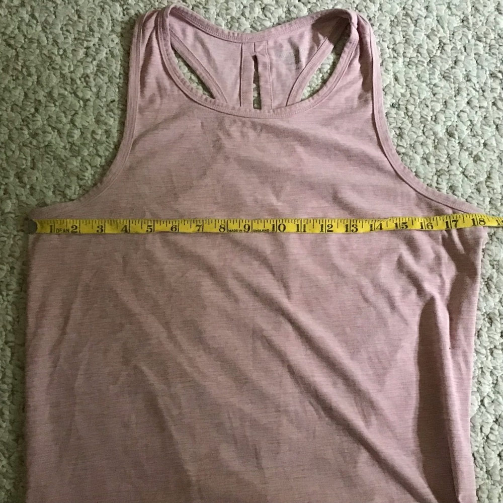 Old Navy Active Tank - Picture 5 of 7